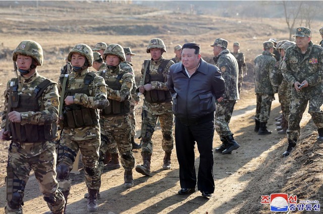 Triều Tiên tăng cường sẵn sàng chiến tranh - Ảnh 1.