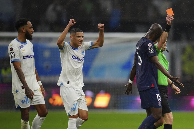Paris Saint Germain giành 3 điểm trong trận derby nước Pháp - Ảnh 1.