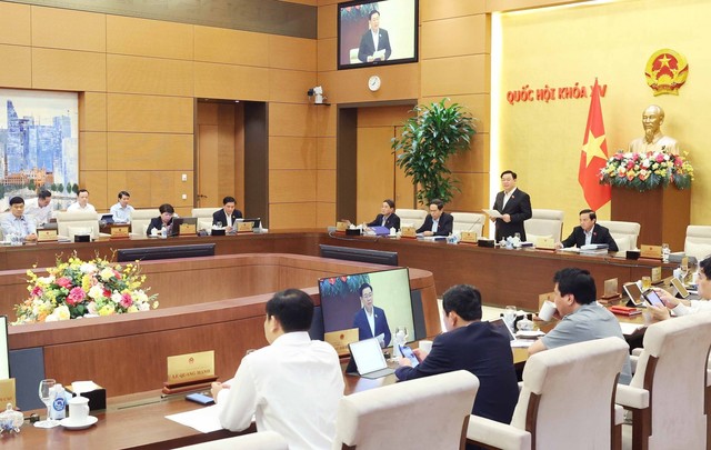 Ủy ban Thường vụ Quốc hội khai mạc Phiên họp chuyên đề pháp luật - Ảnh 1.