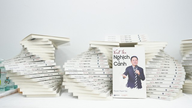 Ra mắt 2 cuốn sách truyền cảm hứng cho người trẻ khởi nghiệp - Ảnh 3.