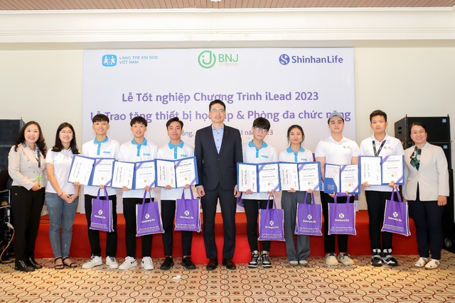 Shinhan Life Việt Nam nhận giải thưởng Rồng Vàng 2024 - Ảnh 3.