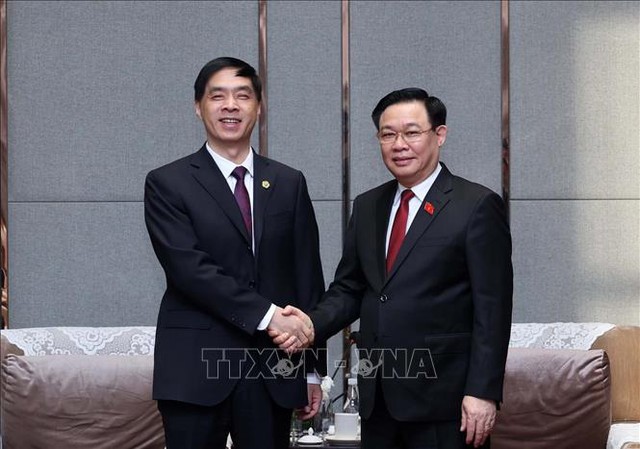 Chủ tịch Quốc hội Vương Đình Huệ tiếp lãnh đạo một số tập đoàn của Trung Quốc - Ảnh 2.
