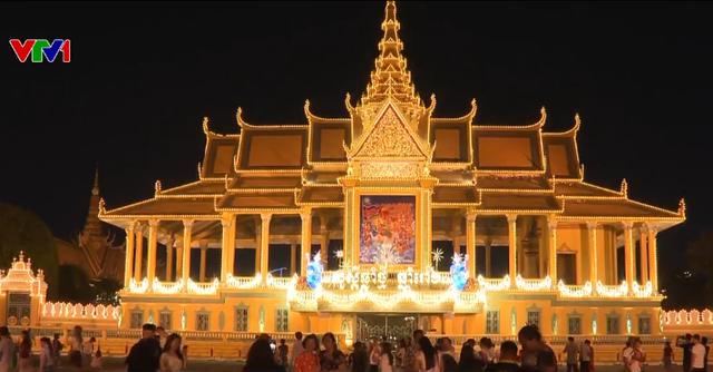 Campuchia tưng bừng đón Tết Chol Chnam Thmey, đất nước chùa tháp bước sang năm mới - Ảnh 2.