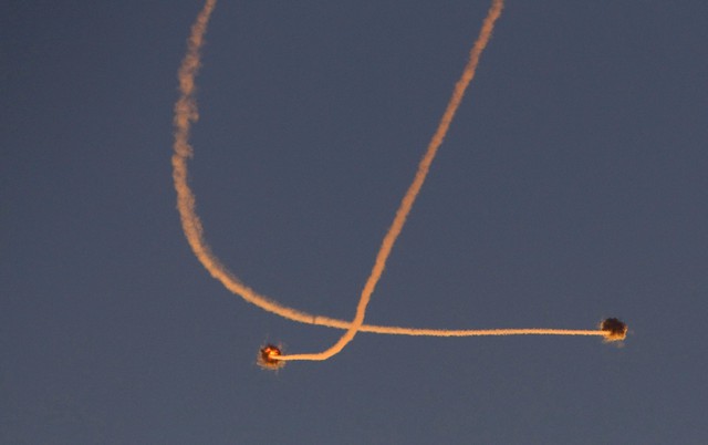  Hệ thống Vòm Sắt bảo vệ Israel trong cuộc không kích của Iran  - Ảnh 1.