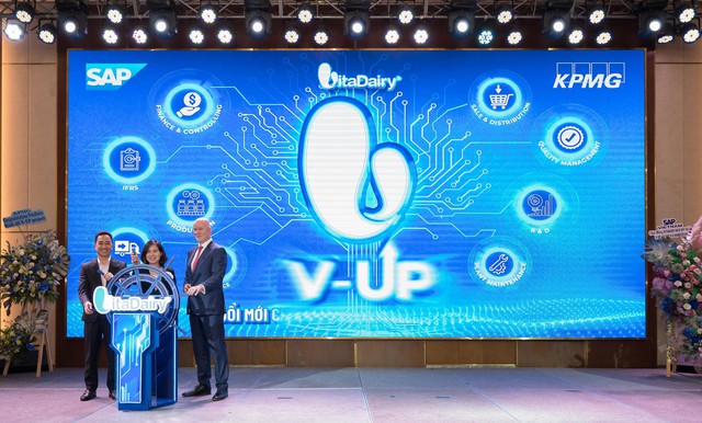 VitaDairy và KPMG Việt Nam ký kết hợp tác khởi động dự án chuyển đối số V-UP - Ảnh 2.