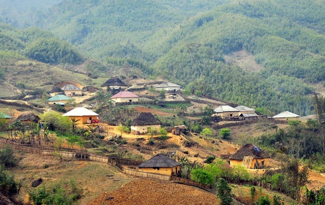 Lào Cai - Xây đựng đề án Phát triển du lịch cộng đồng gắn với việc xây dựng nông thôn mới - Ảnh 3.