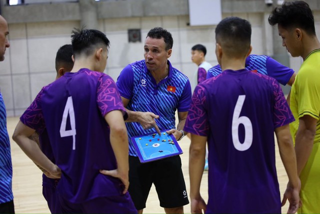 HLV Diego Giustozzi: Đội tuyển Futsal Việt Nam đã sẵn sàng  - Ảnh 4.