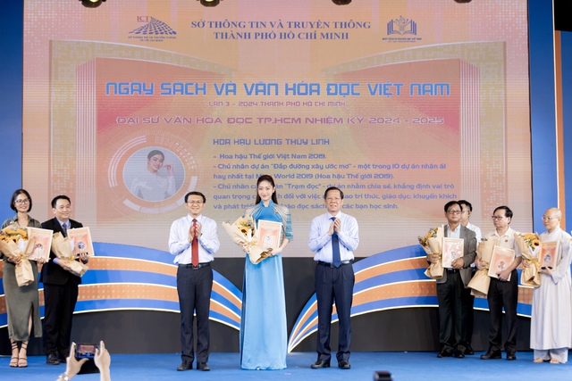 Lương Thùy Linh trở thành Đại sứ văn hóa đọc TP Hồ Chí Minh - Ảnh 1.