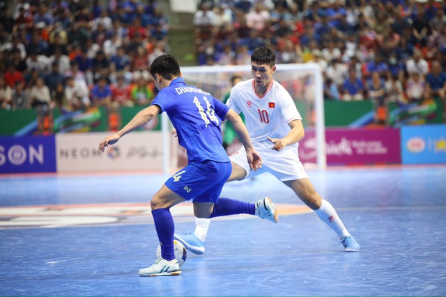 VCK Futsal châu Á 2024: ĐT futsal Việt Nam giành vé vào tứ kết - Ảnh 3.