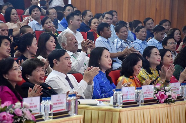 Khai mạc Lễ phát động Tháng nhân đạo cấp quốc gia năm 2024 tại tỉnh Điện Biên - Ảnh 8.
