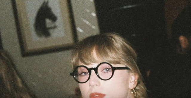 Những bức ảnh chưa từng công bố của Taylor Swift khi thực hiện album mới - Ảnh 4.
