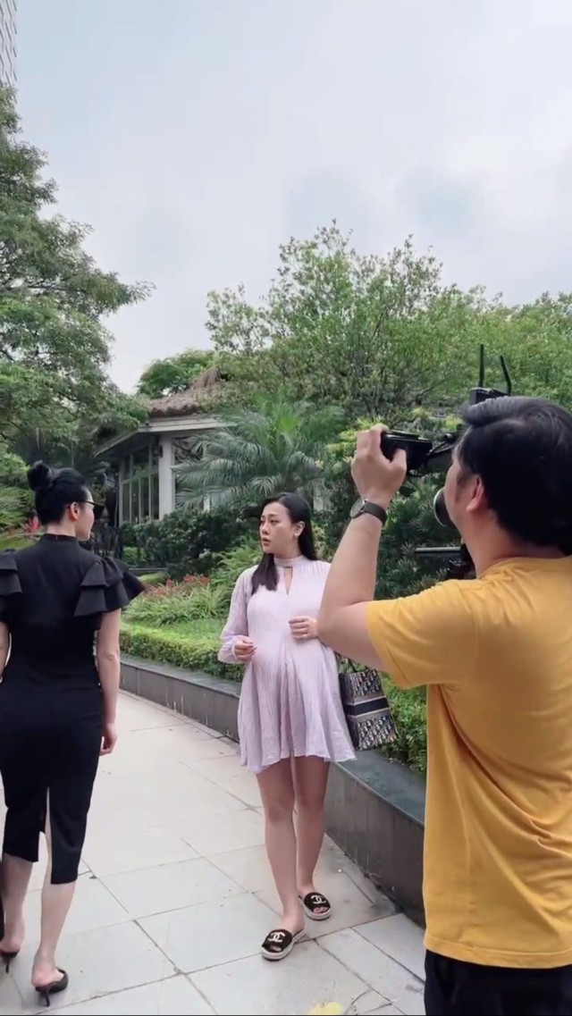 Hai bà bầu Phương Oanh - Thu Quỳnh tái ngộ trong phim mới của VFC - Ảnh 5.