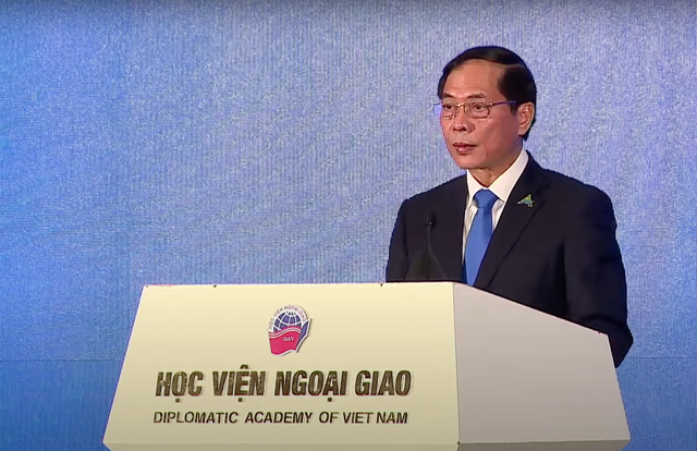 Thủ tướng Phạm Minh Chính dự phiên khai mạc Diễn đàn Tương lai ASEAN 2024 - Ảnh 2.