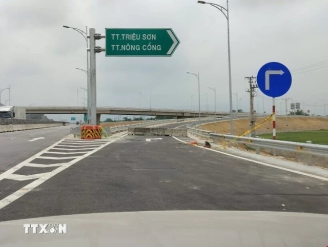 Tạm dừng khai thác 2 nút giao trên cao tốc Mai Sơn - Quốc lộ 45 - Ảnh 1.