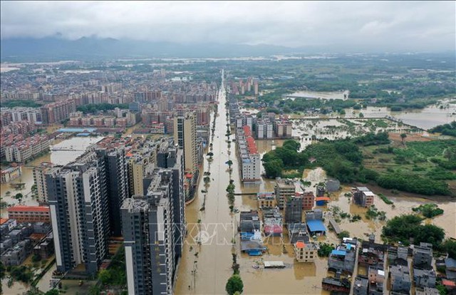 Nâng mức cảnh báo mưa dông tại Quảng Đông, Trung Quốc - Ảnh 1.