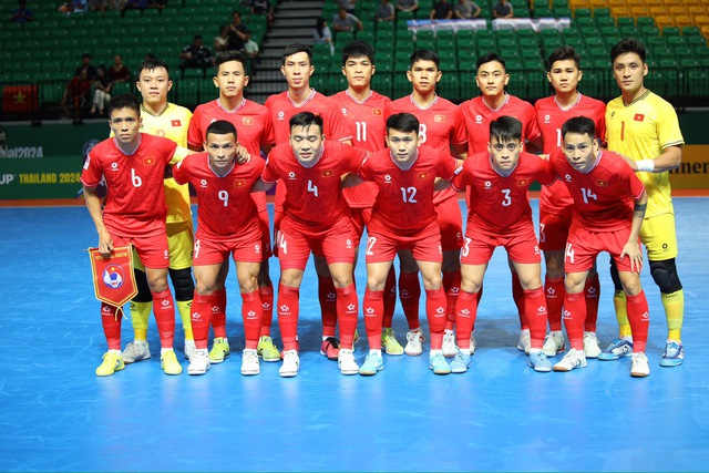 Tứ kết giải futsal châu Á 2024: ĐT Việt Nam thua đáng tiếc trước Uzbekistan - Ảnh 3.