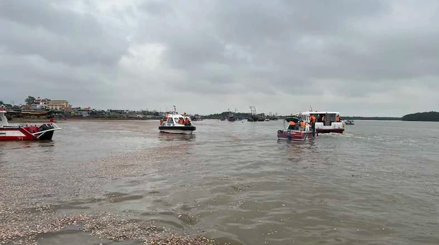 Tìm thấy 2 nạn nhân trong vụ lật thuyền tại Quảng Ninh - Ảnh 2.