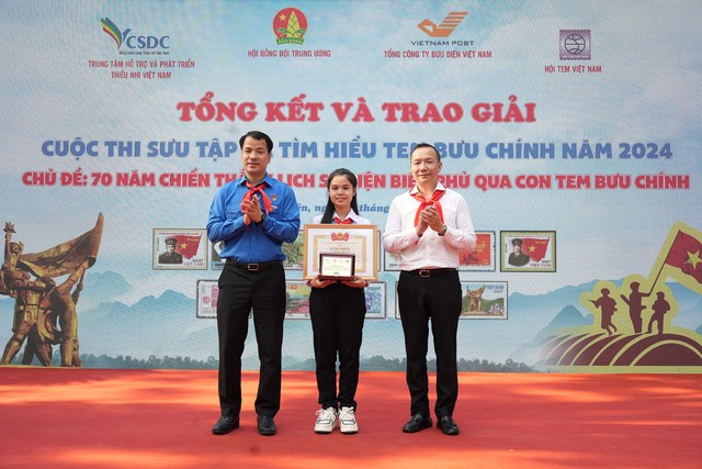 Trao giải cuộc thi 70 năm Chiến thắng lịch sử Điện Biên Phủ qua con tem bưu chính - Ảnh 1.