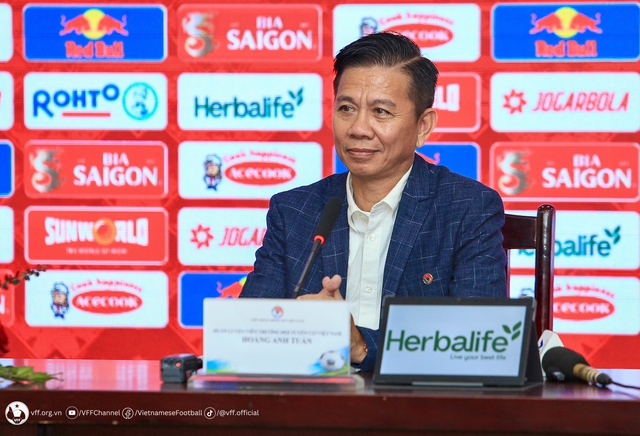 LĐBĐVN tổ chức lễ ký kết và công bố HLV trưởng ĐT U23 Việt Nam tham dự VCK U23 châu Á 2024 - Ảnh 3.