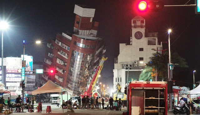 Số người chết trong vụ động đất ở Đài Loan (Trung Quốc) tăng lên 12, nguy  cơ xảy ra lở đất, đá đổ - Ảnh 1.