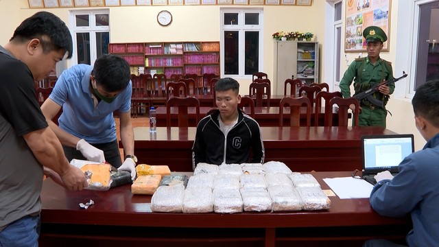 Điện Biên bắt giữ 2 đối tượng mua bán, vận chuyển 120.000 viên ma túy tổng hợp - Ảnh 3.
