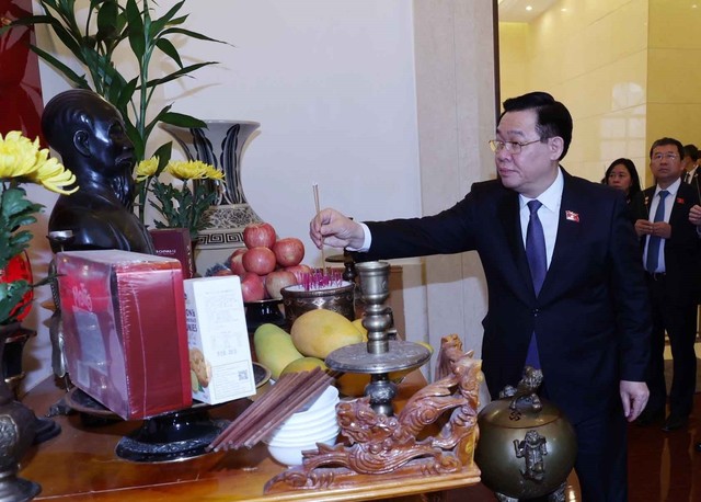 Chủ tịch Quốc hội: Hành động cụ thể làm dày thành tích trong quan hệ Việt Nam - Trung Quốc - Ảnh 6.