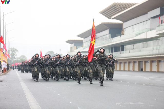 Luyện tập thuần thục, phục vụ tốt Lễ kỷ niệm 50 năm Ngày truyền thống lực lượng Cảnh sát cơ động - Ảnh 6.