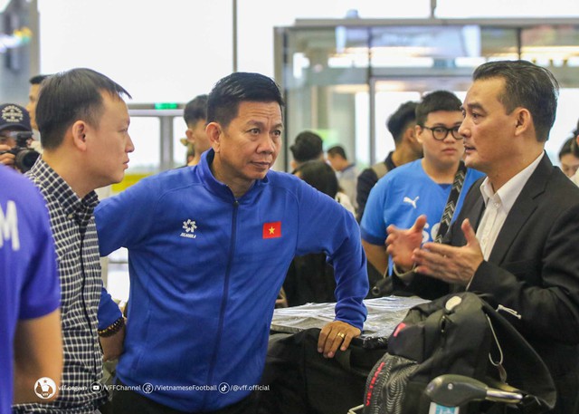 U23 Việt Nam lên đường sang Qatar, sẵn sàng cho U23 châu Á 2024 - Ảnh 1.