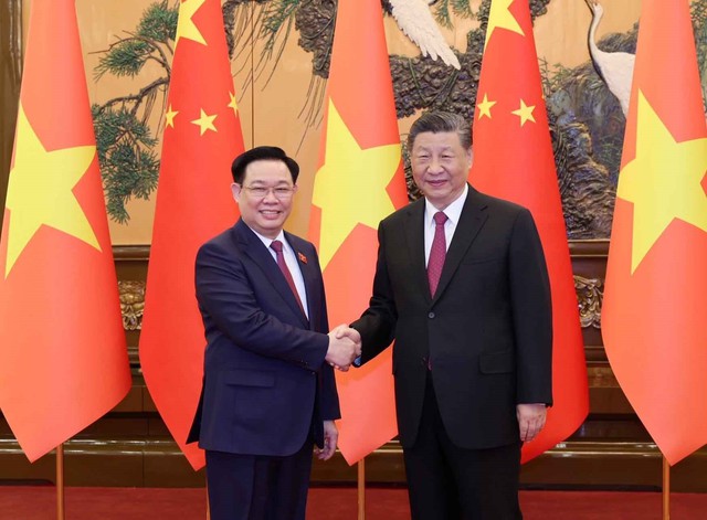 Chủ tịch Quốc hội Vương Đình Huệ hội kiến Tổng Bí thư, Chủ tịch nước Trung Quốc Tập Cận Bình - Ảnh 1.