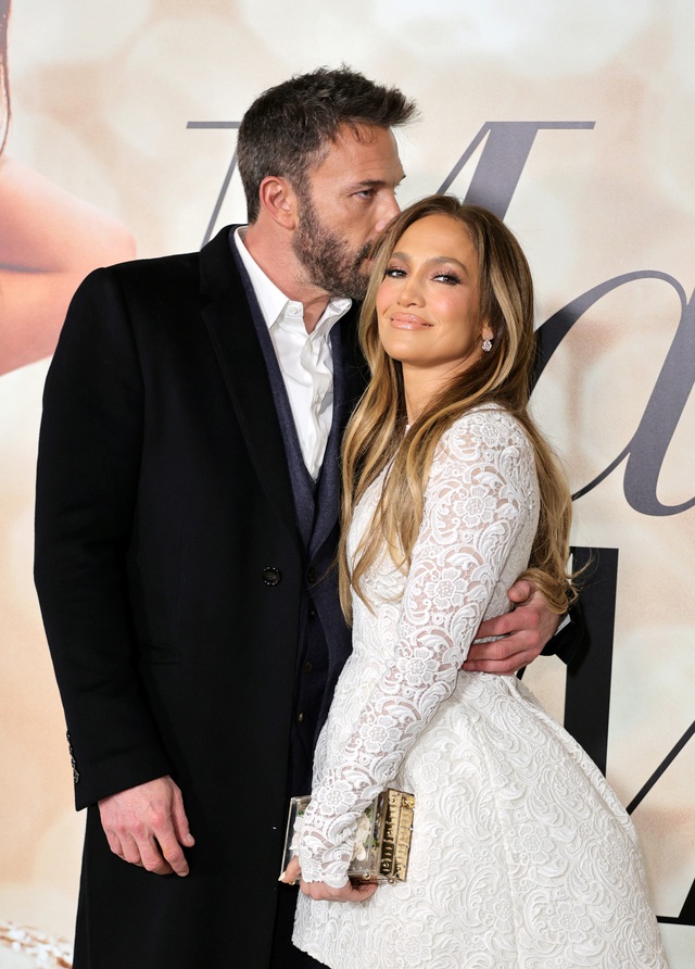 Hôn nhân của Ben Affleck và Jennifer Lopez đang gặp khủng hoảng? | VTV.VN