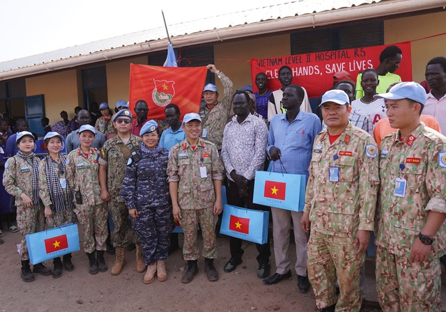 Hoạt động ý nghĩa của các bác sĩ quân y Việt Nam tại Nam Sudan - Ảnh 9.