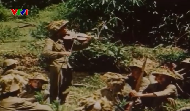 Lực lượng văn nghệ sĩ - những người chép sử trong chiến dịch Điện Biên Phủ - Ảnh 1.