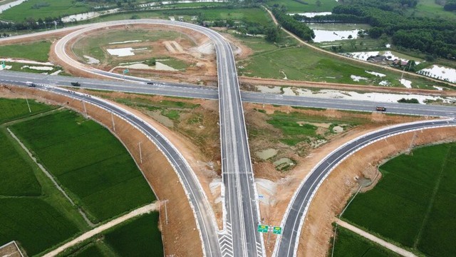 Khai thác trở lại nút giao Đồng Thắng nối với tuyến cao tốc Mai Sơn - Quốc lộ 45 - Ảnh 1.