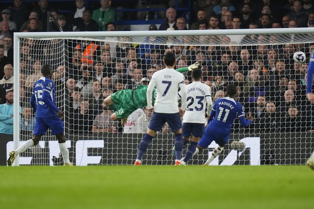 Chelsea vượt qua Tottenham ở trận derby London - Ảnh 2.