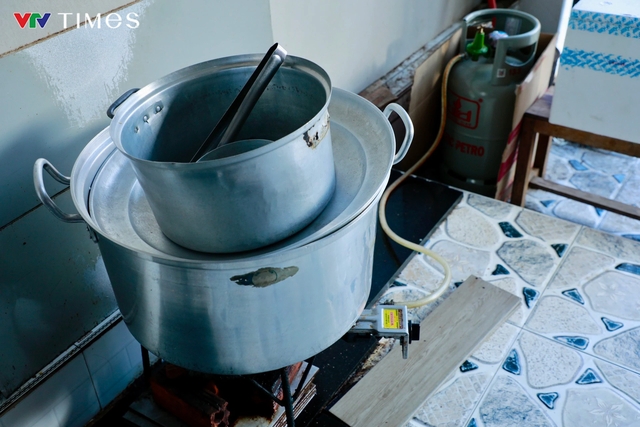 Bên trong tiệm bánh mì Cô Băng nghi khiến gần 500 người ở Đồng Nai bị ngộ độc - Ảnh 5.