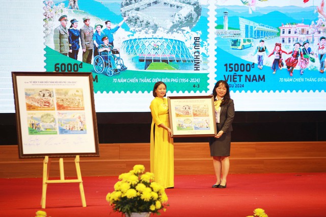 Phát hành đặc biệt bộ tem Kỷ niệm 70 năm Chiến thắng Điện Biên Phủ - Ảnh 2.