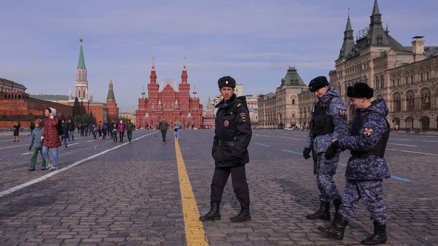 Thủ đô Moscow của Nga tăng cường hàng loạt biện pháp an ninh trước lễ kỷ niệm Ngày Chiến thắng 9/5 - Ảnh 1.