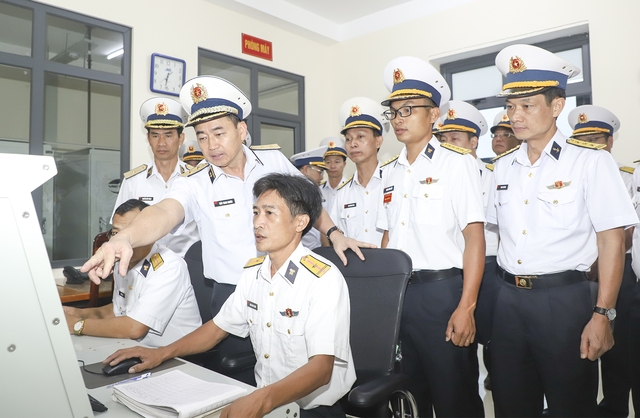 Hải quân nhân dân Việt Nam - 69 năm hành trình giữ biển - Ảnh 8.