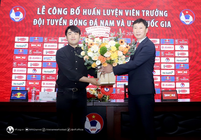 Ông Kim Sang Sik chính thức đảm nhiệm vị trí HLV trưởng Đội tuyển Nam và Đội tuyển U23 quốc gia - Ảnh 5.