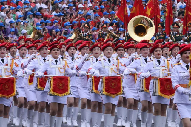 Xem lại Lễ diễu binh, diễu hành kỷ niệm 70 năm Chiến thắng Điện Biên Phủ - Ảnh 4.