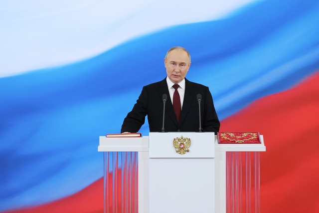 Tổng thống Putin cùng nước Nga bước vào “thiên niên kỷ thứ ba” - Ảnh 3.