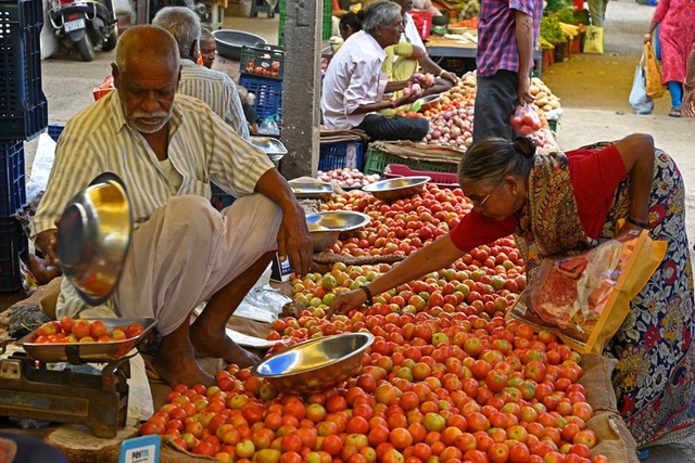 Lạm phát lương thực tại Ấn Độ gia tăng do nắng nóng - Ảnh 1.