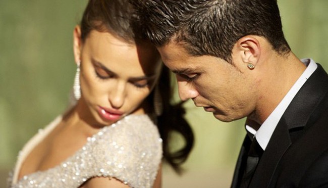 Irina Shayk, Ronaldo: Sự kết hợp của Irina Shayk và Cristiano Ronaldo tạo nên một trong những cặp đôi nổi tiếng nhất thế giới. Hãy xem ảnh của cặp đôi này, thấy được sự đẹp đẽ và đỉnh cao của tình yêu đích thực.