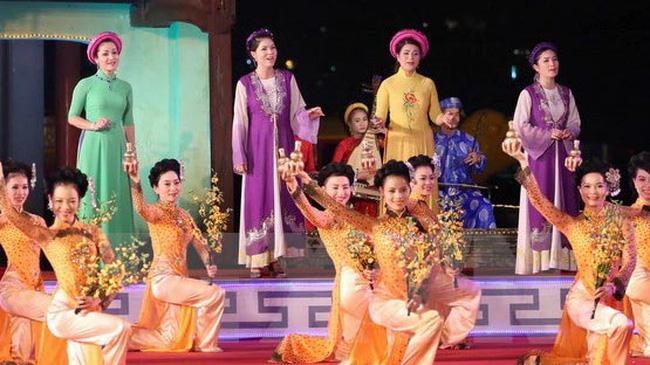 Arts performance at Festival Hue 2014 (Source: VNA)