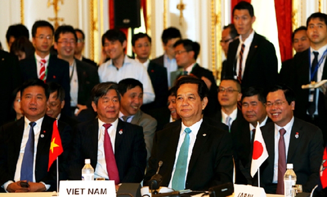Prime Minister Nguyen Tan Dung attends Mekong-Japan Summit