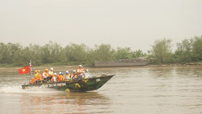 Truong Sa CQ-01 boat (photo: Tienphong)