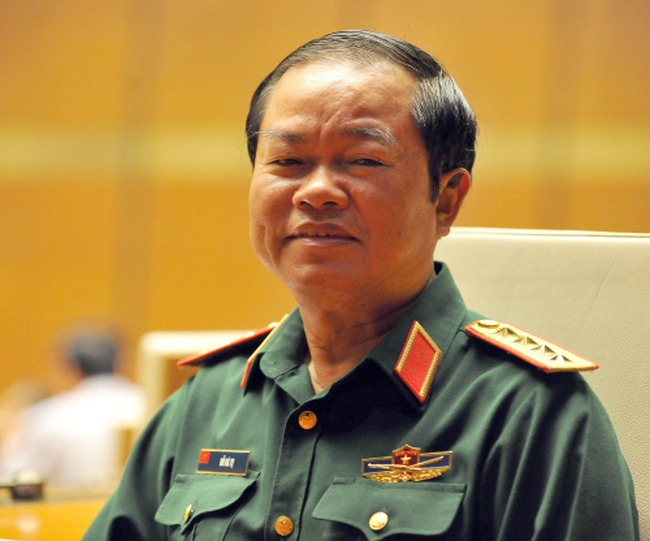 General Do Ba Ty, Chief of the General Staff of the Vietnam People’s Army and Deputy Defence Minister.