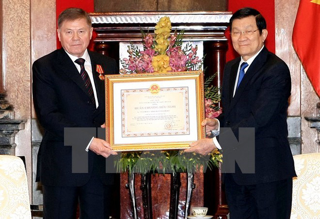 President of the Supreme Court of Russia Mikhailovich Lebedev (L) and President Truong Tan Sang (Source: VNA)