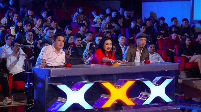 The jury this year includes comedy artists Tran Thanh, Viet Huong and Chi Trung, musician Huy Tuan, and well-known singer Thanh Lam.