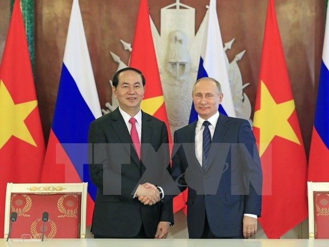 President Tran Dai Quang (left) and Russian President Putin (Photo: VNA)